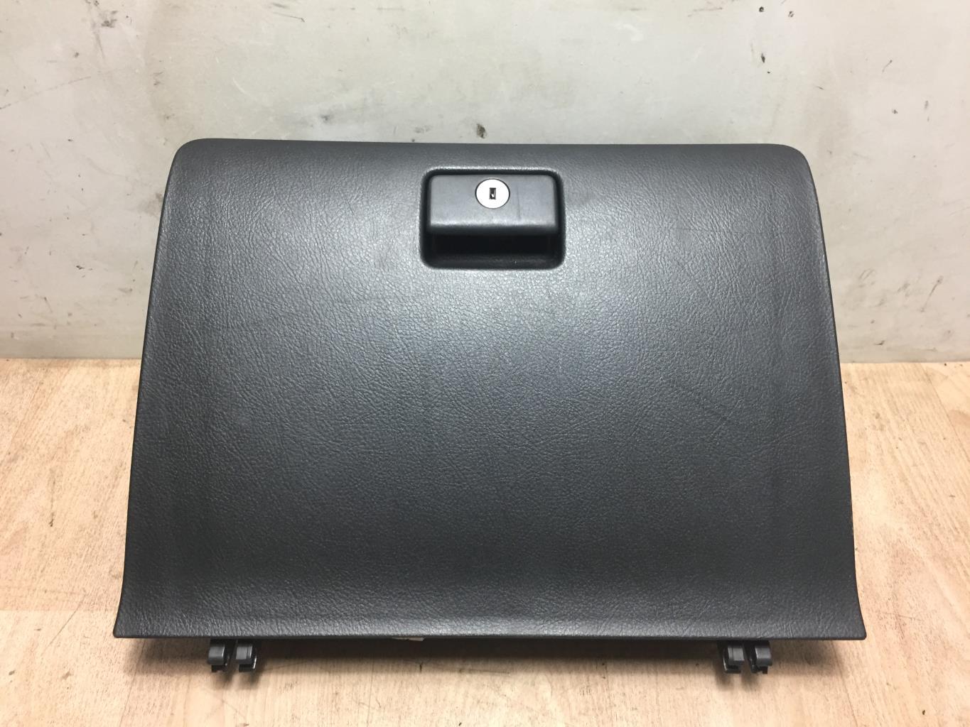 Boite a gants TOYOTA COROLLA VERSO 2 PHASE 1 Diesel - 1