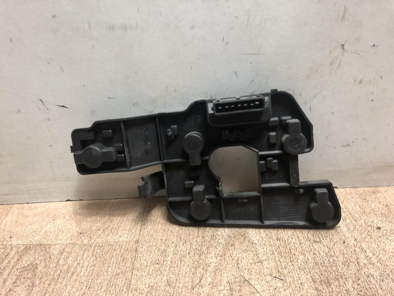 Base portalampade fanale posteriore destro CITROEN XSARA PHASE 1 COUPE Diésel - 1