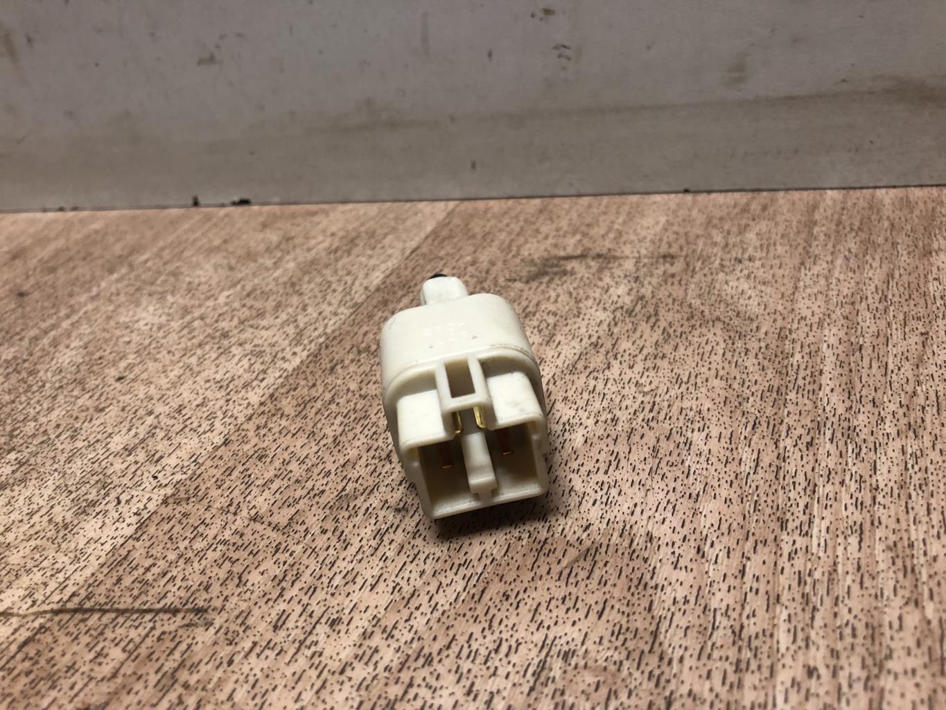 Contattore luce stop TOYOTA COROLLA VERSO 2 PHASE 1 Diésel - 1