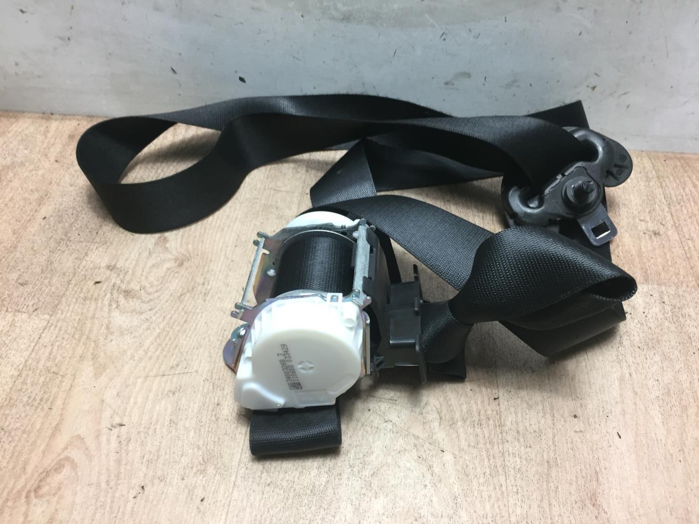 Cintura di sicurezza anteriore destra BMW SERIE 1 E81 Diésel - 1