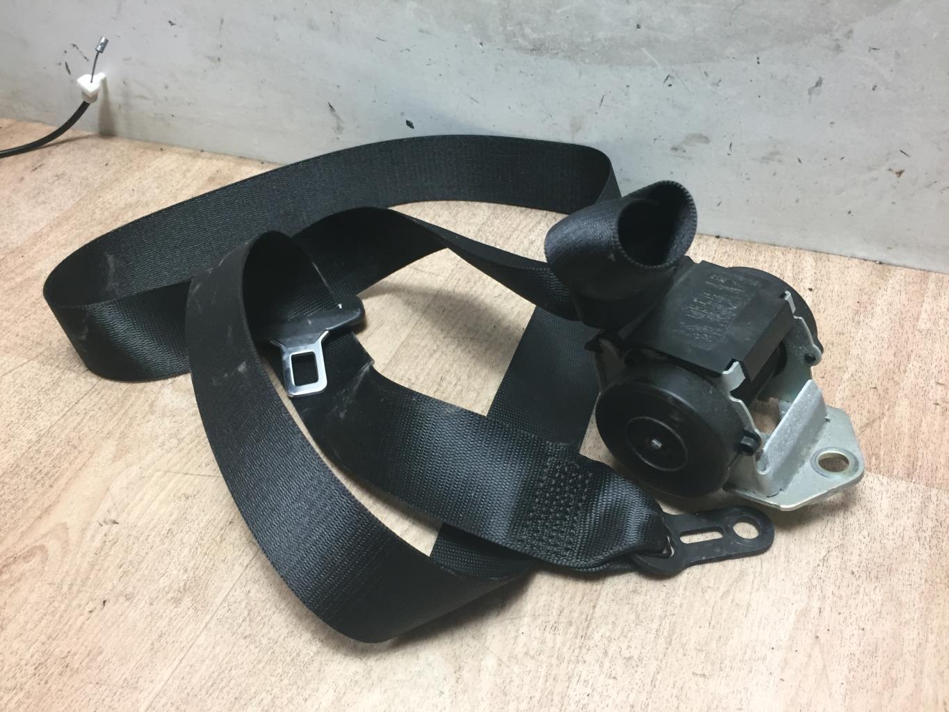 Cintura di sicurezza posteriore destra BMW SERIE 1 E81 Diésel - 1