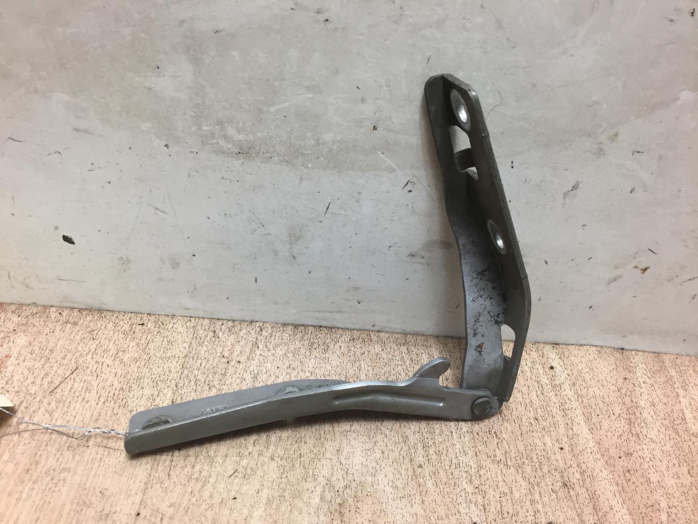 Charniere de capot PEUGEOT 206 PHASE 1  - 1
