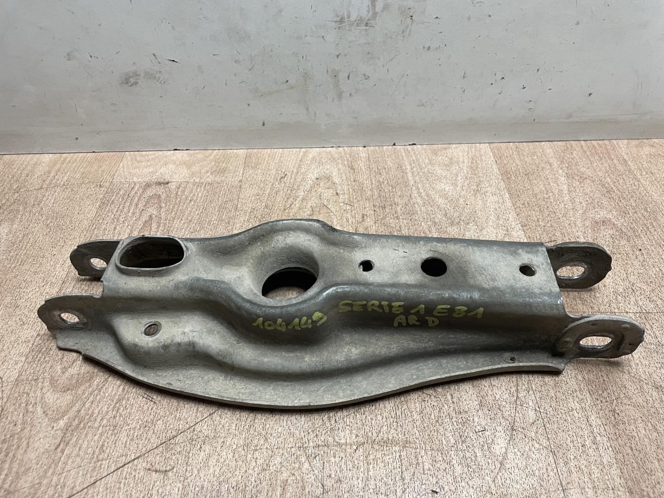 Braccio sospensione posteriore destra BMW SERIE 1 E81 Diésel - 1