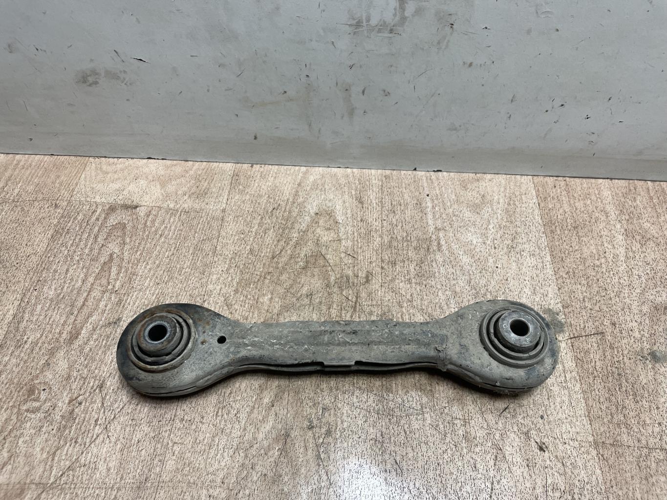 Braccio sospensione posteriore destra BMW SERIE 1 E81 Diésel - 1