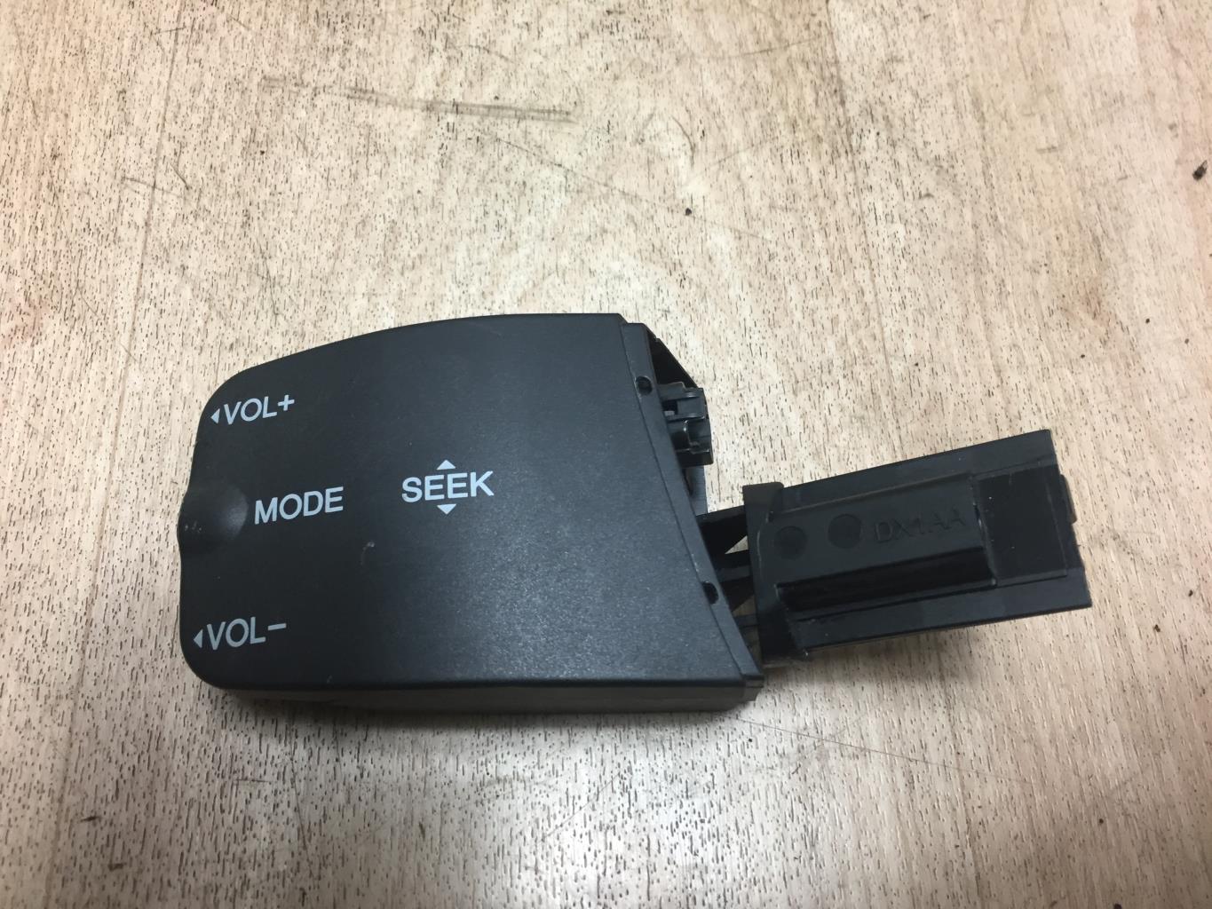 Commande autoradio FORD C-MAX 1 PHASE 2 Diesel - 1