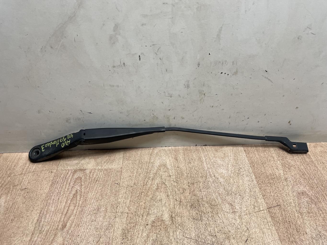 Braccio tergicristallo anteriore destro FORD MONDEO 3 PHASE 1 BREAK Diésel - 1