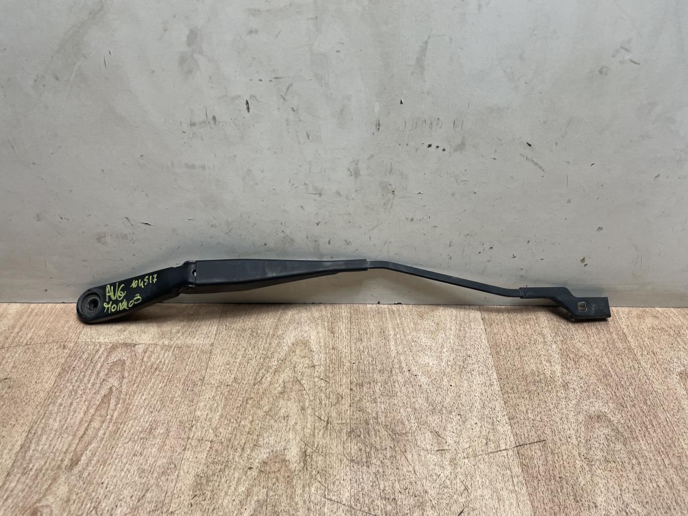 Braccio tergicristallo anteriore sinistro FORD MONDEO 3 PHASE 1 BREAK Diésel - 1