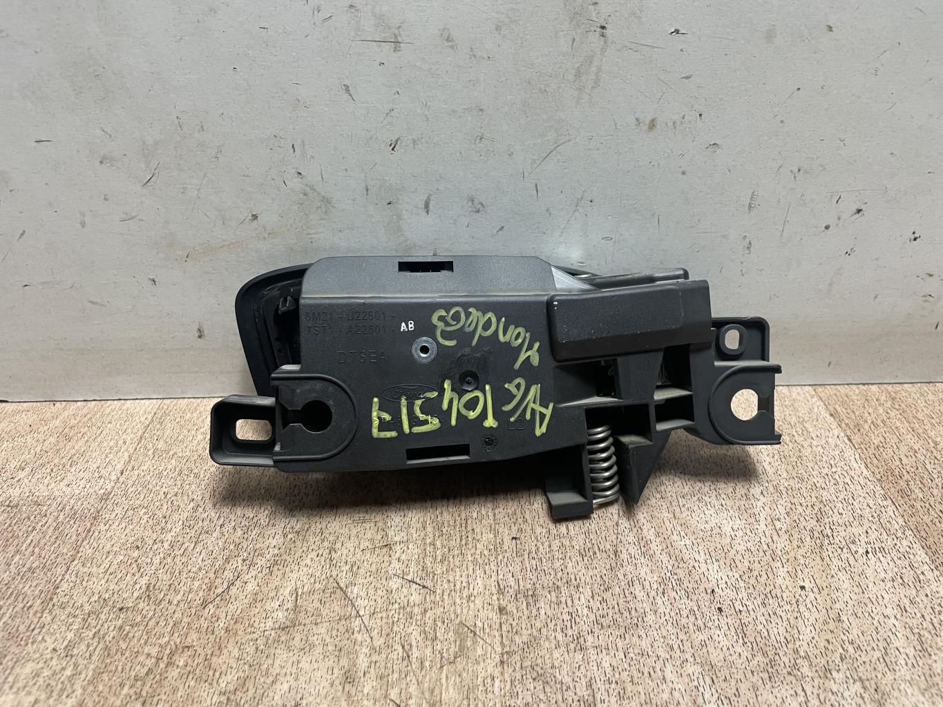 Maniglia interna anteriore sinistra FORD MONDEO 3 PHASE 1 BREAK Diésel - 1