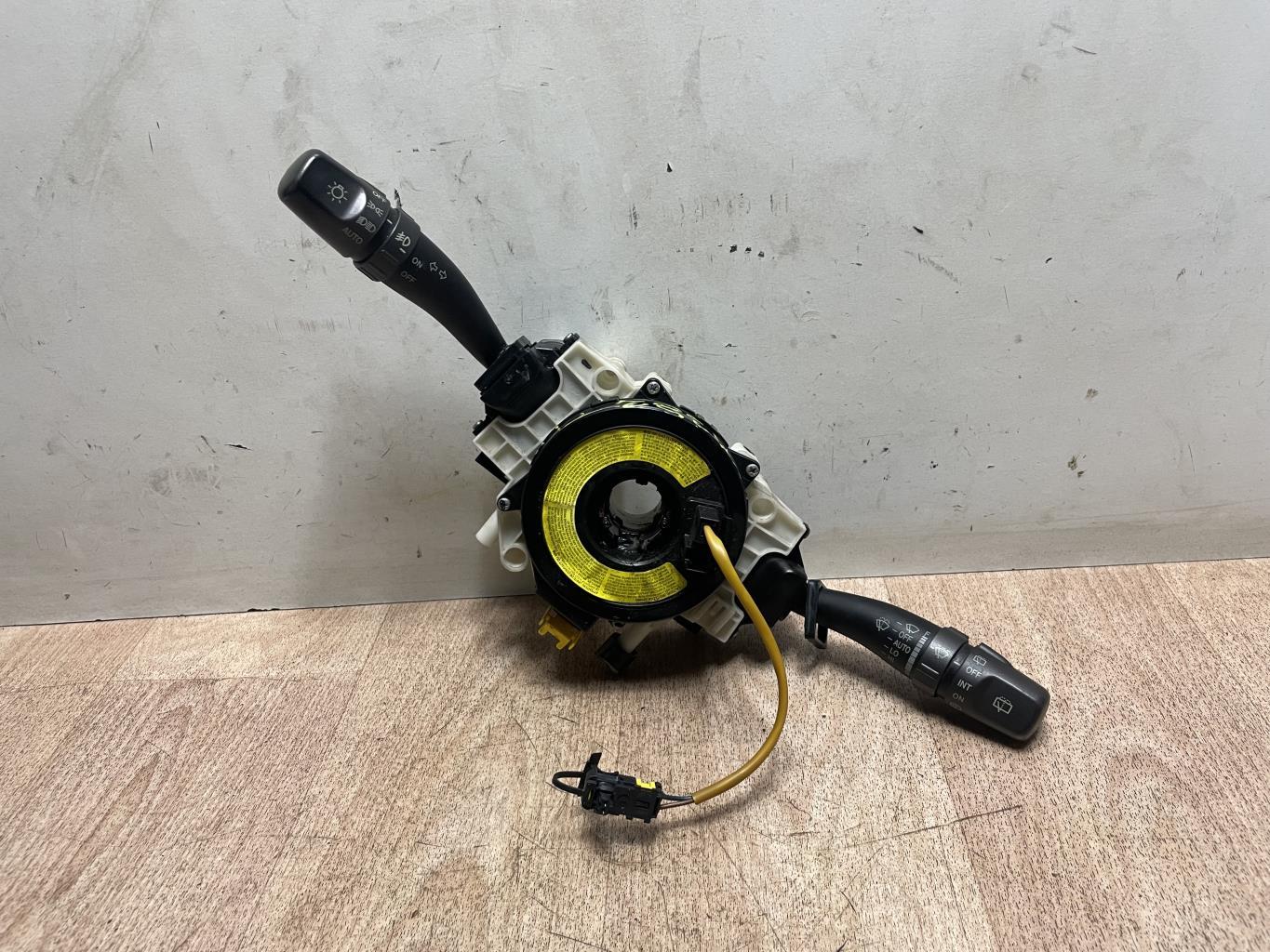 Devio guida completo con contatto spiralato HYUNDAI TRAJET Diésel - 1