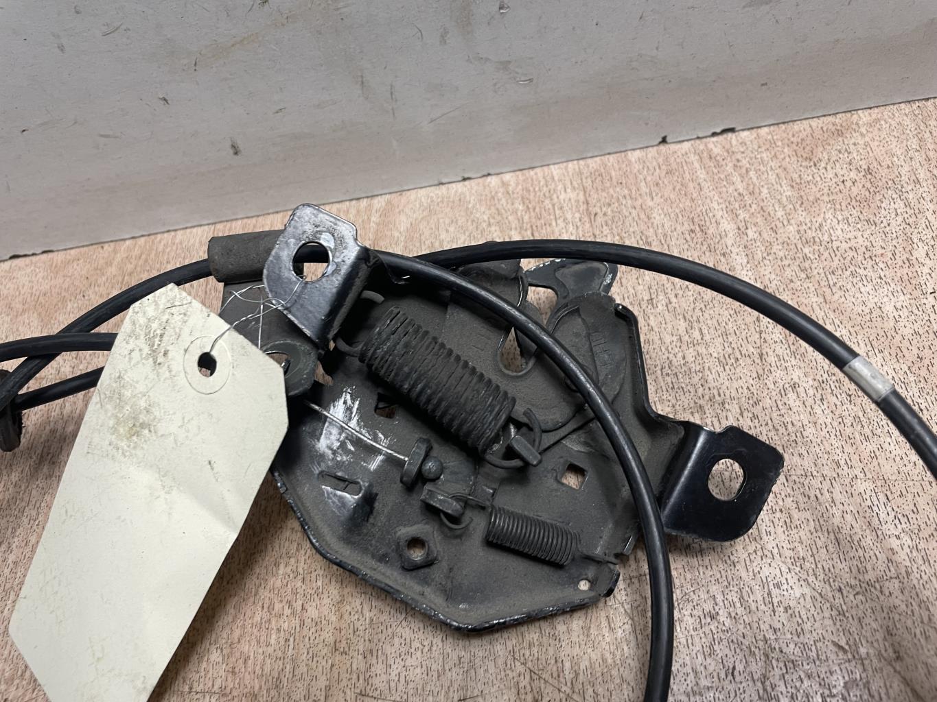Serrure de capot HYUNDAI TRAJET Diesel - 1