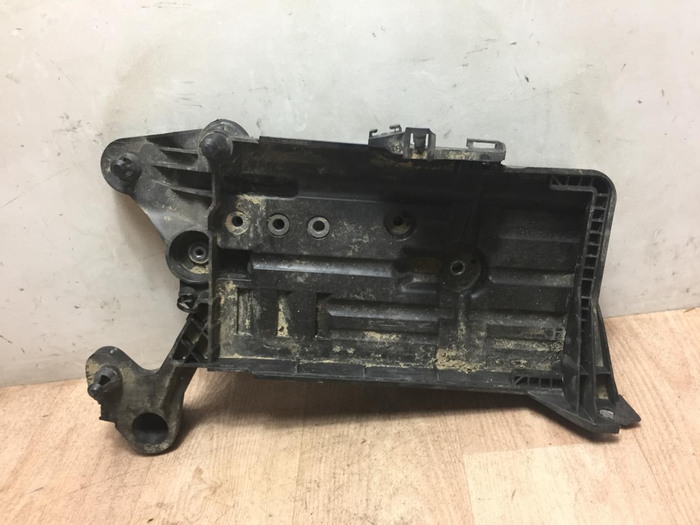 Contenitore batteria VOLKSWAGEN PASSAT 7 PHASE 1 BREAK Diésel - 1