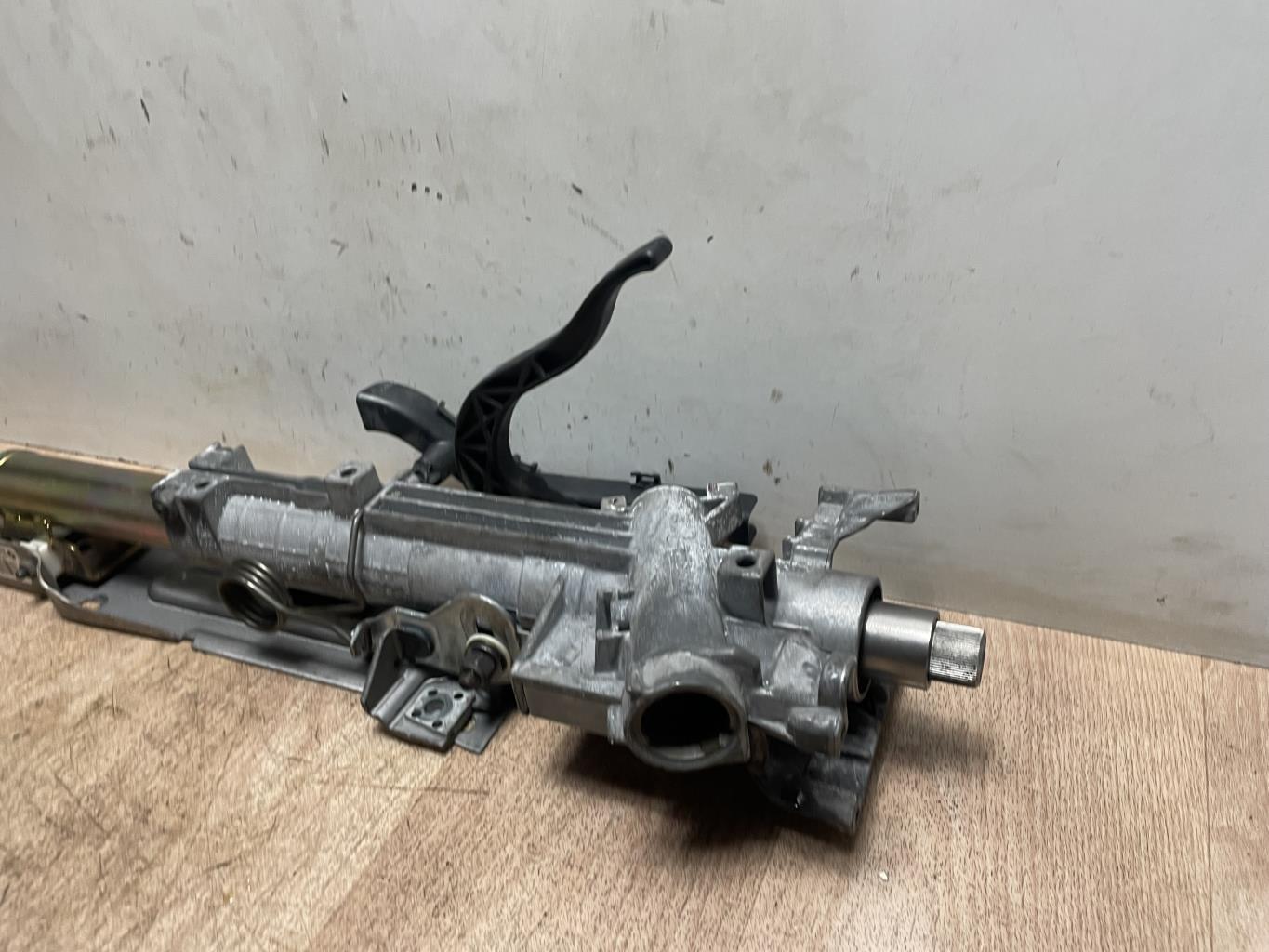 Colonne de direction BMW SERIE 3 E46 COUPE PHASE 1 Essence - 1