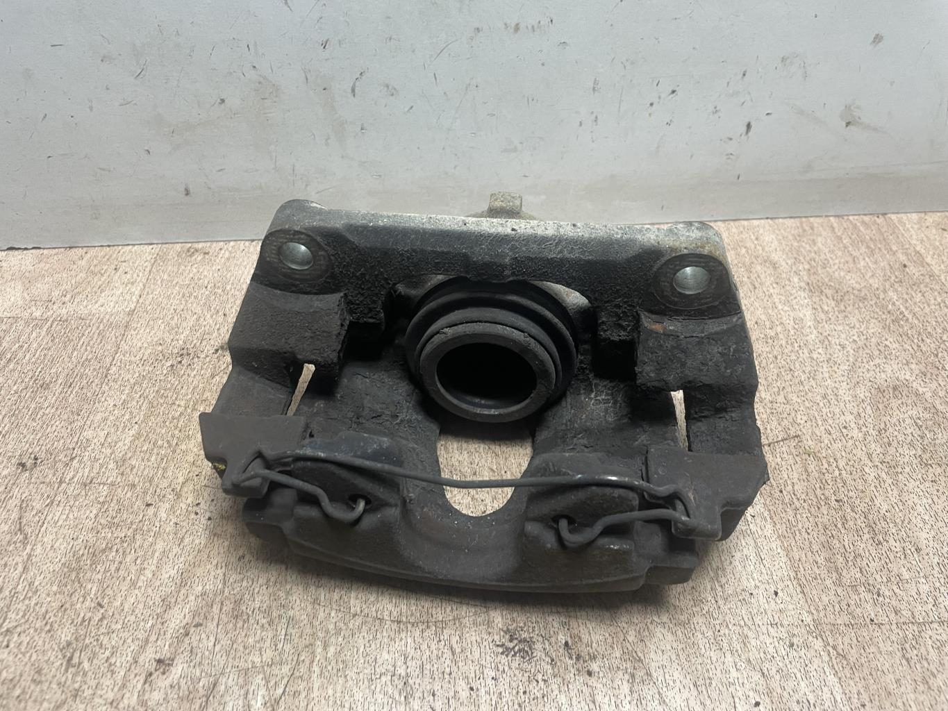 Pinza freni anteriore sinistra RENAULT MEGANE 2 PHASE 1 CABRIOLET Diésel - 1