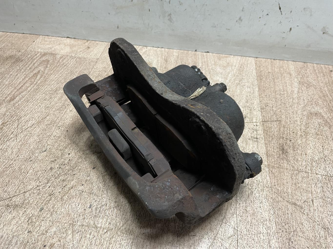 Pinza freni anteriore sinistra HYUNDAI TRAJET Diésel - 1