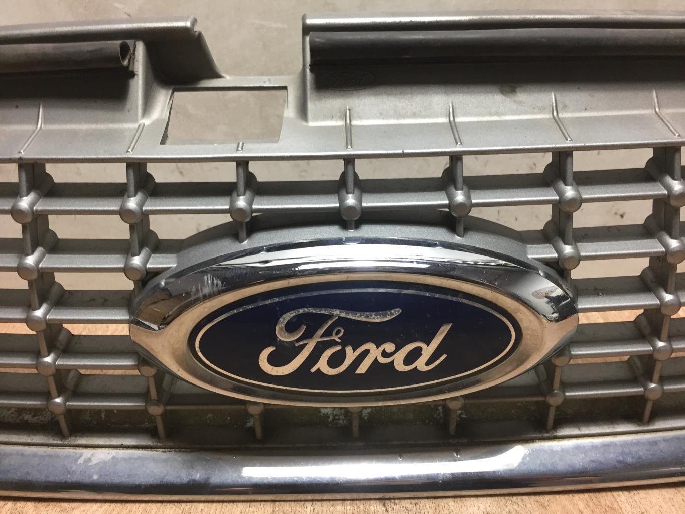 Calandre FORD MONDEO 3 PHASE 1 BREAK Diesel - 1