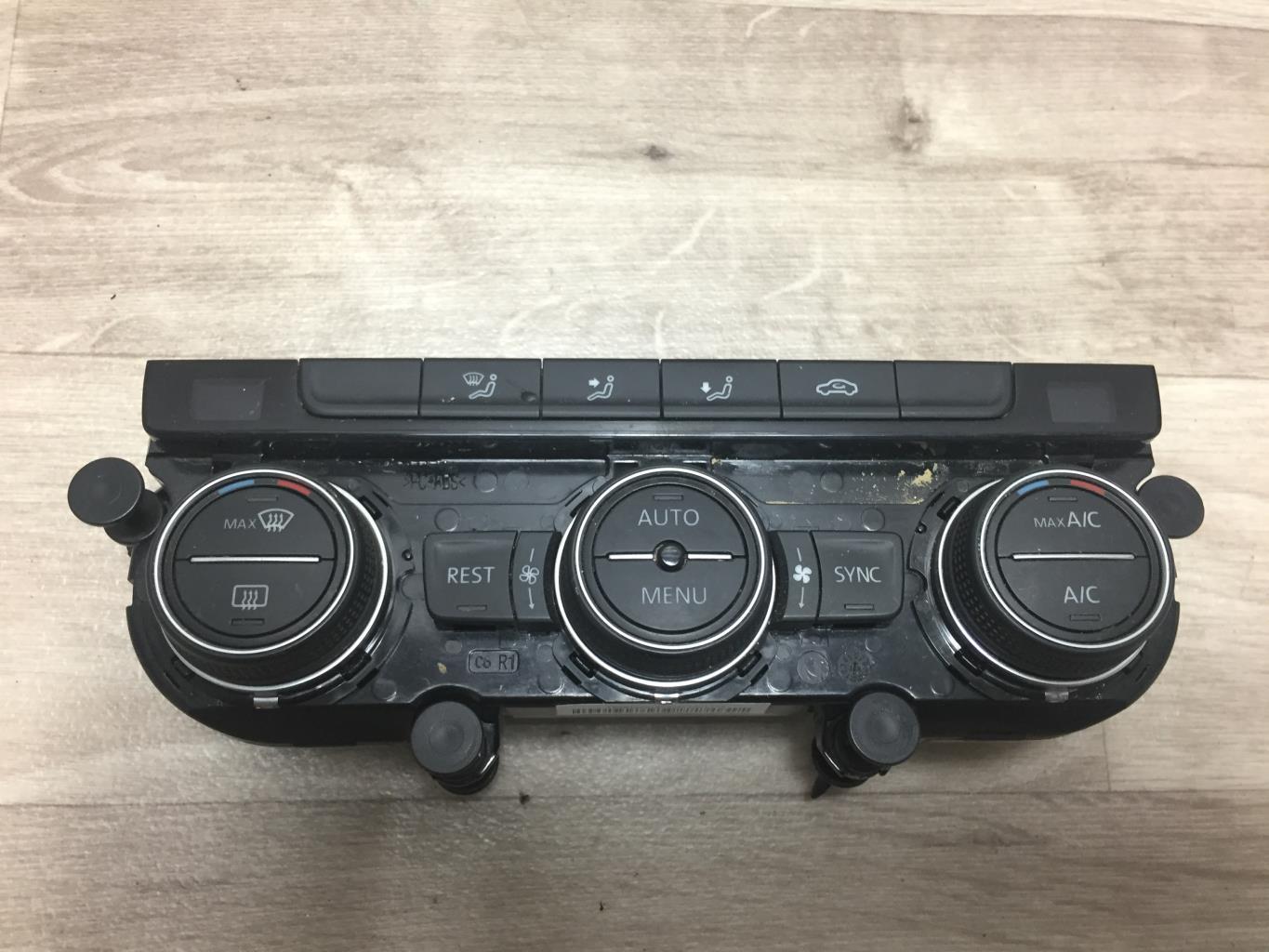 Commande chauffage VOLKSWAGEN PASSAT 7 PHASE 1 BREAK Diesel - 1