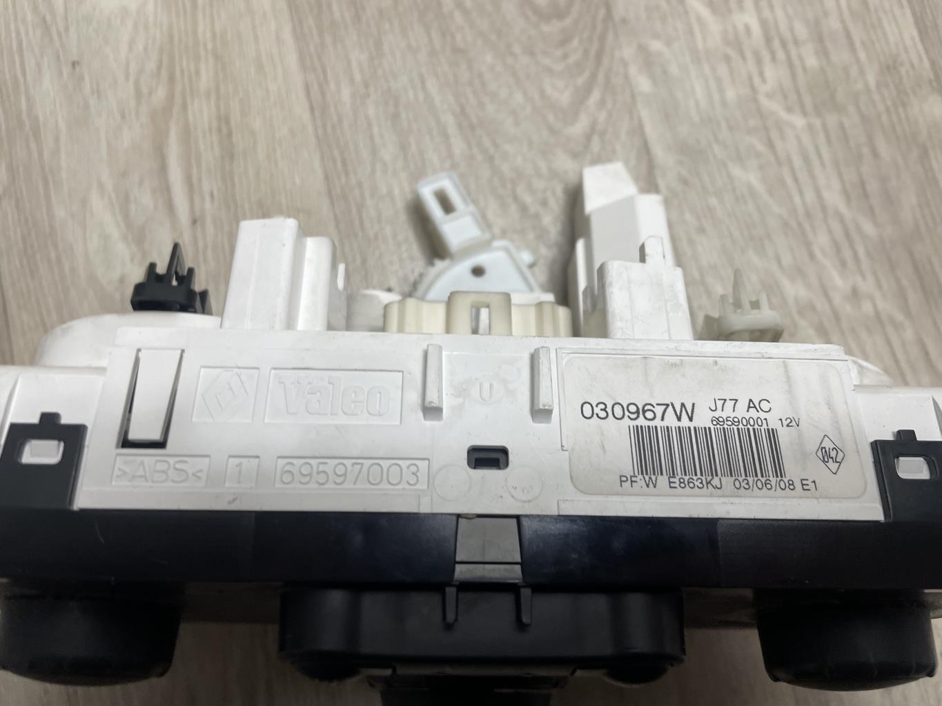 Commande chauffage RENAULT CLIO 3 PHASE 2 Diesel - 1