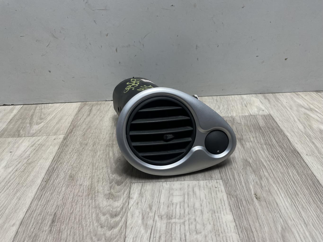 Bocchetta aerazione cruscotto anteriore sinistra RENAULT CLIO 3 PHASE 2 Diésel - 1