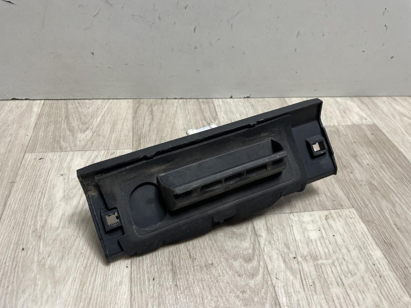 Pulsante del bagagliaio PEUGEOT 206 PHASE 1 Diésel - 1