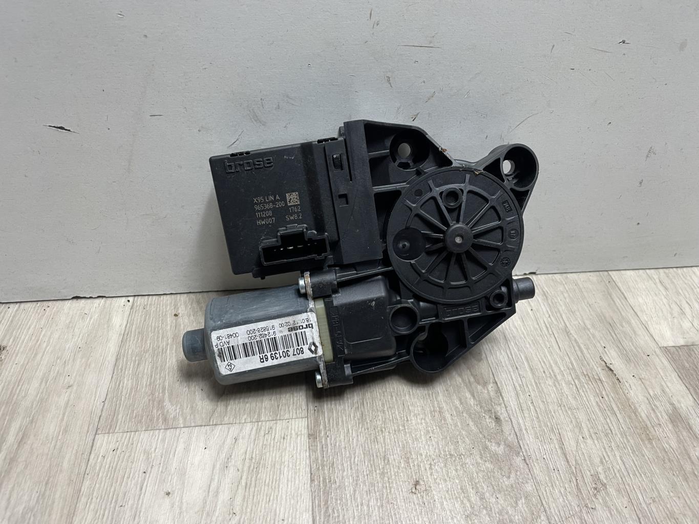 Motore alzacristalli anteriore destro RENAULT MEGANE 3 PHASE 2 Gasolina - 1