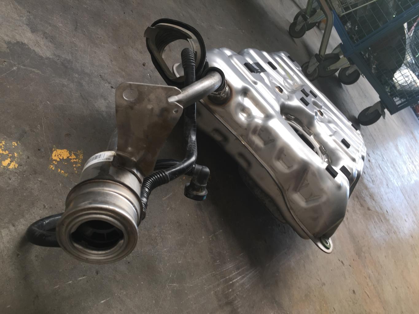 Reservoir BMW SERIE 5 G30 PHASE 2 Essence/Hybride - 1