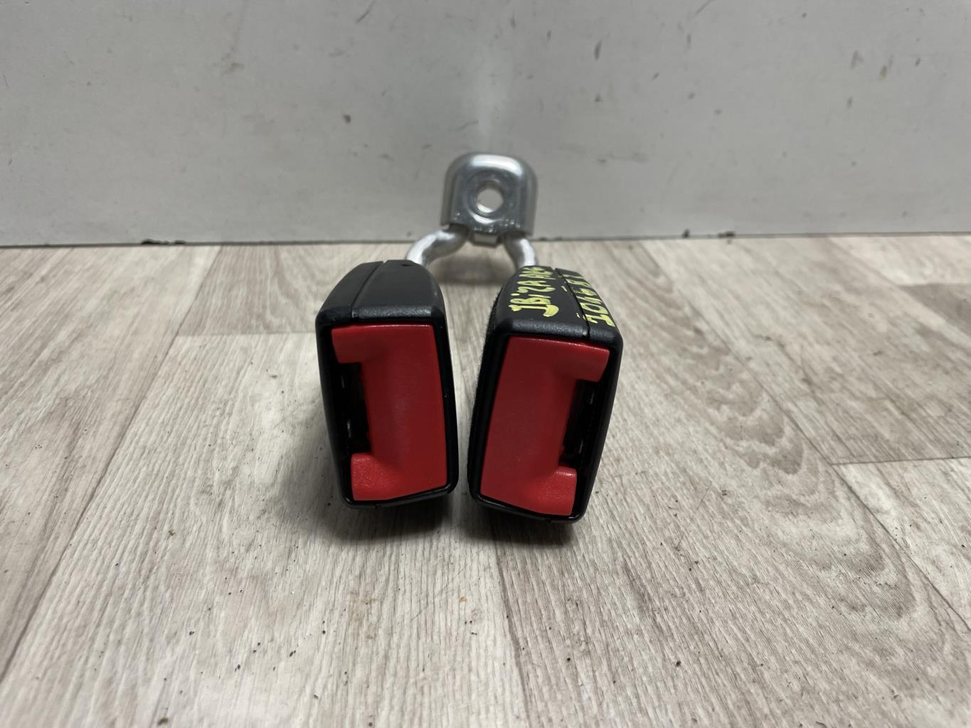 Aggancio cintura sicurezza posteriore sinistro SEAT IBIZA 4 PHASE 1 Gasolina - 1