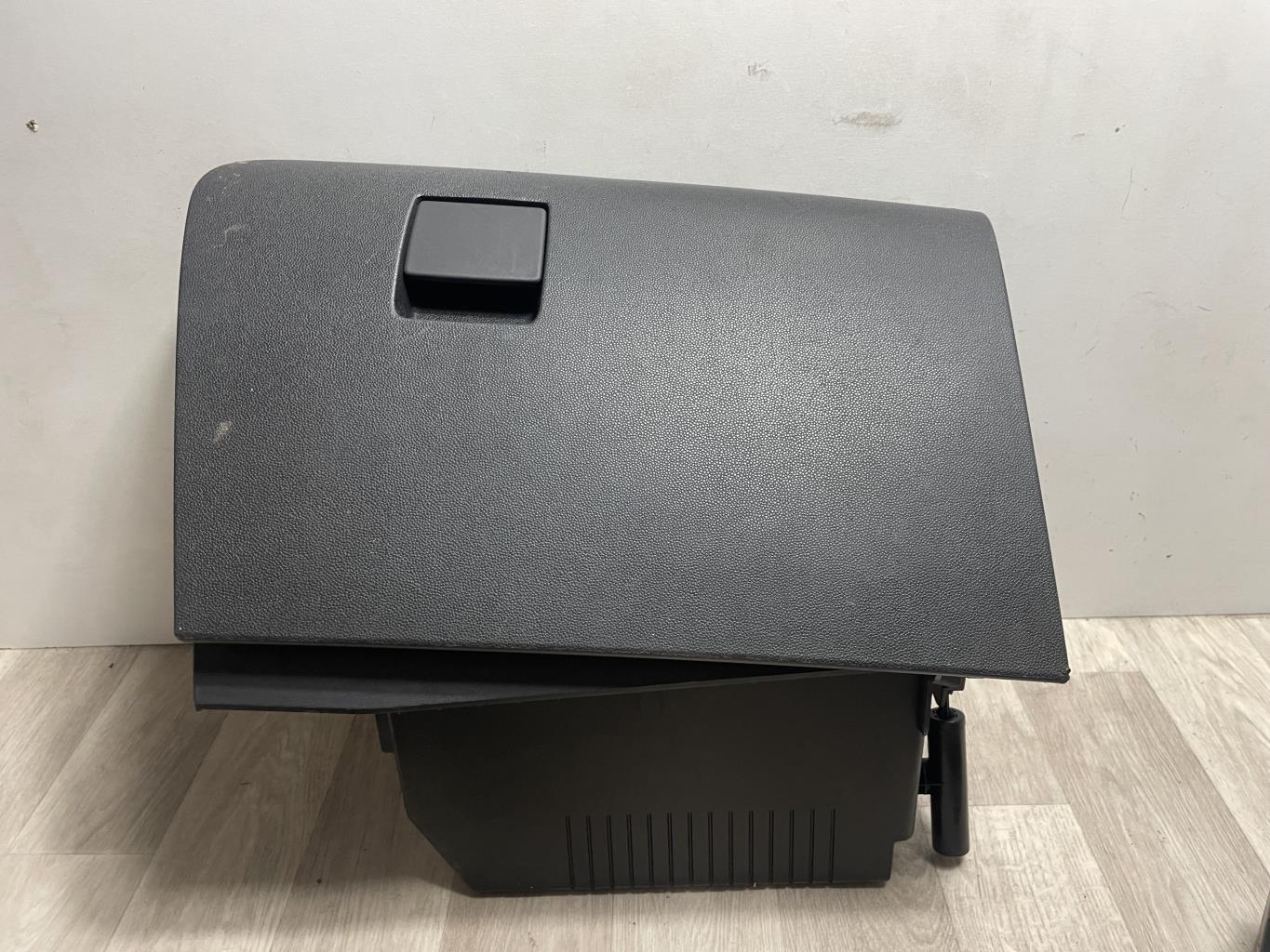 Boite a gants OPEL ASTRA H PHASE 2 Diesel - 1