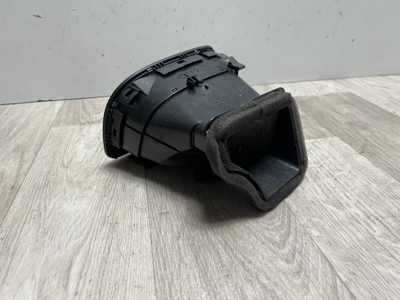 Bocchetta aerazione cruscotto anteriore destra VOLKSWAGEN GOLF 6 Diésel - 1