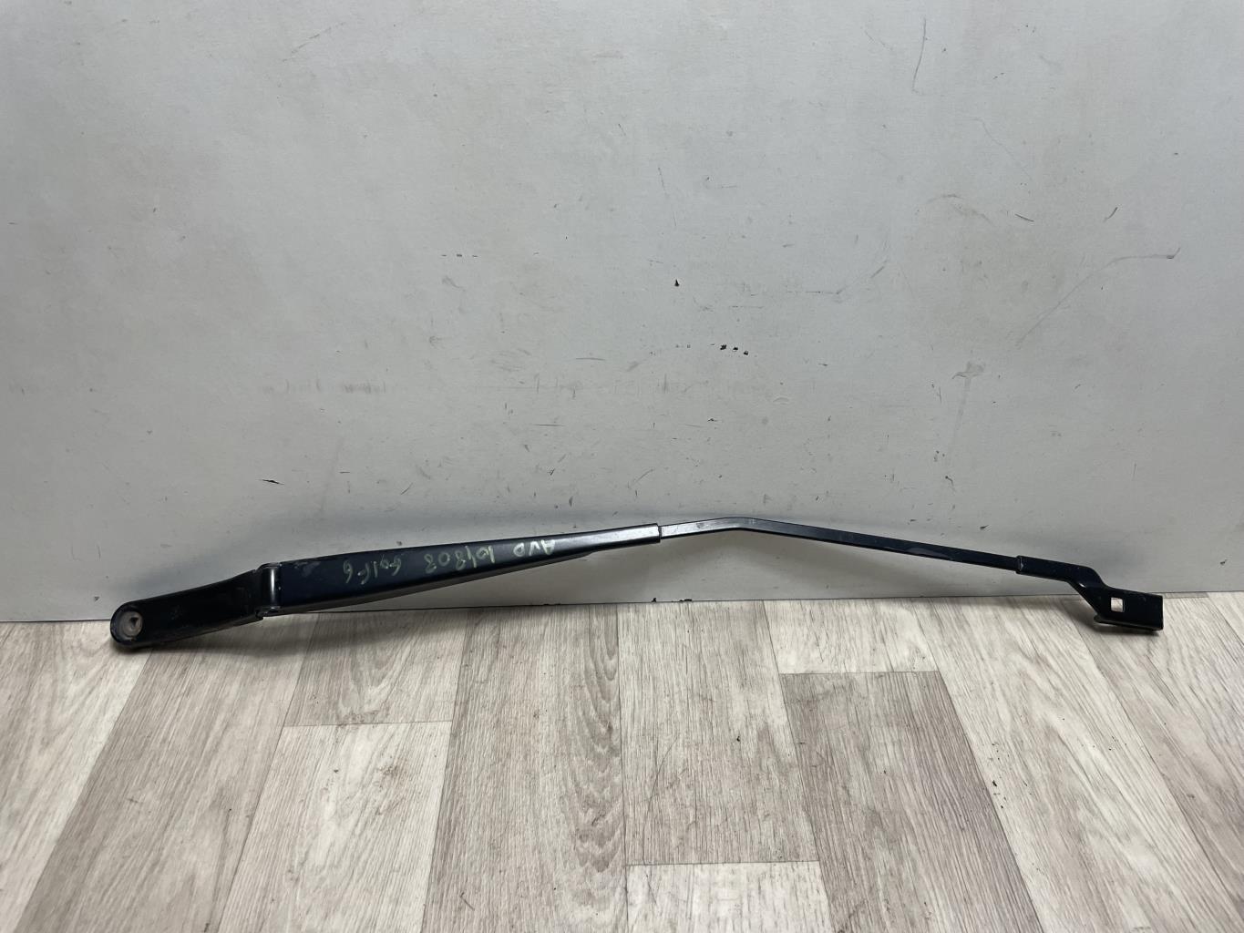 Braccio tergicristallo anteriore destro VOLKSWAGEN GOLF 6 Diésel - 1