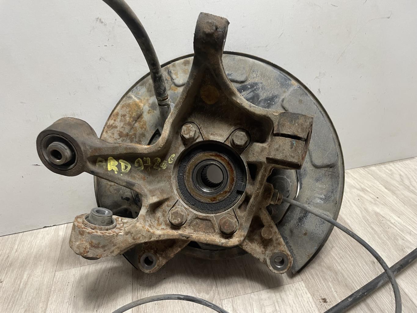 Fusee arriere droit SUBARU IMPREZA 2 Diesel - 1