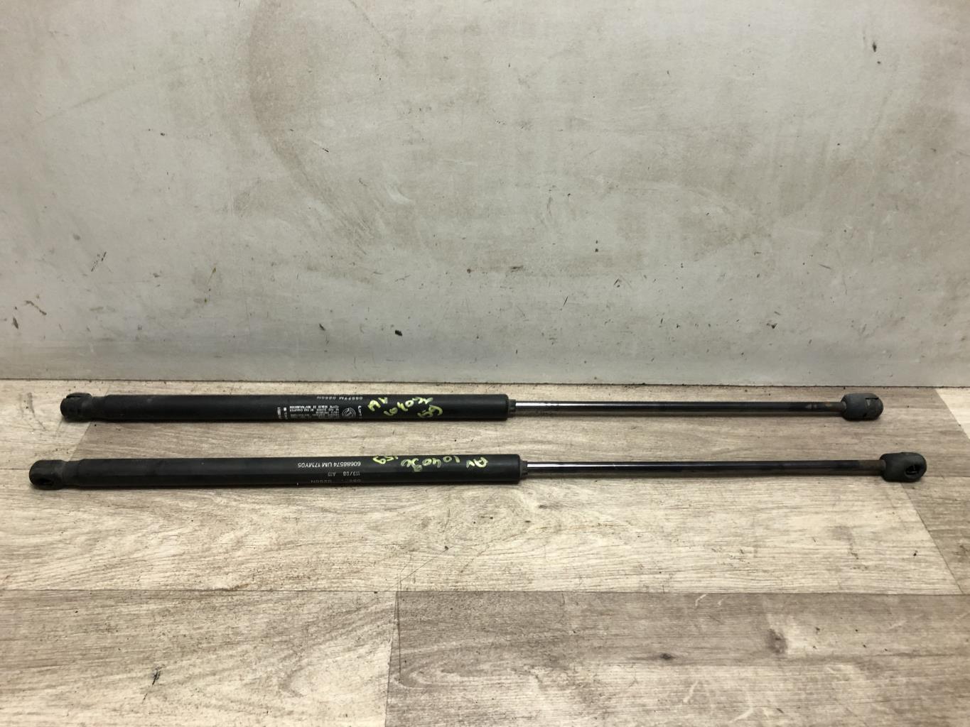 Verin de capot ALFA ROMEO 159 Diesel - 1