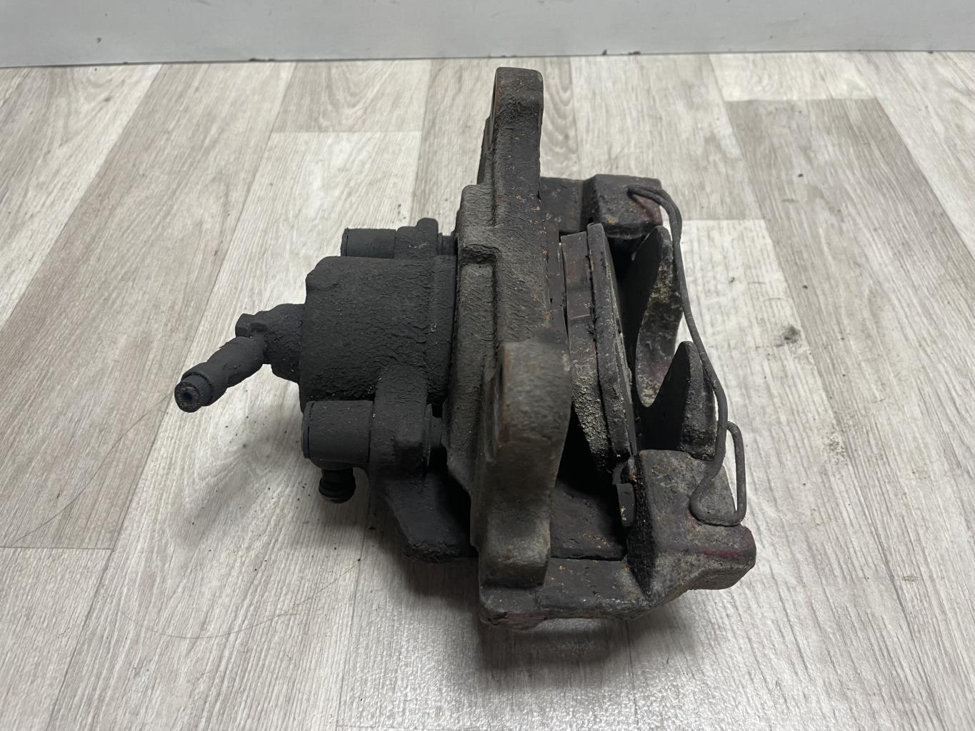 Pinza freni anteriore sinistra VOLKSWAGEN GOLF 6 Diésel - 1