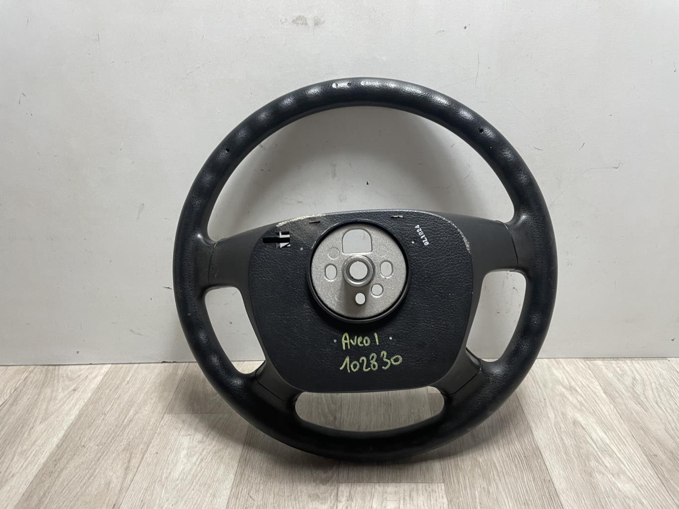 Volant CHEVROLET AVEO 1 Essence - 1