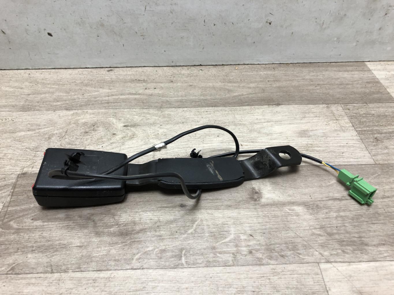 Aggancio cintura sicurezza anteriore destro SEAT IBIZA 4 PHASE 2 Gasolina - 1