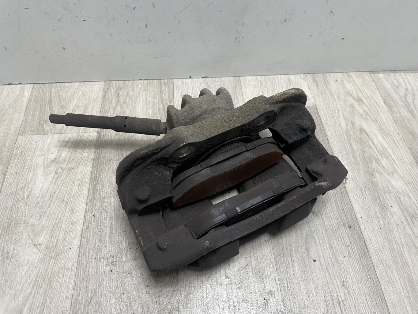 Pinza freni anteriore sinistra PEUGEOT 308 1 SW PHASE 1 BREAK Diésel - 1