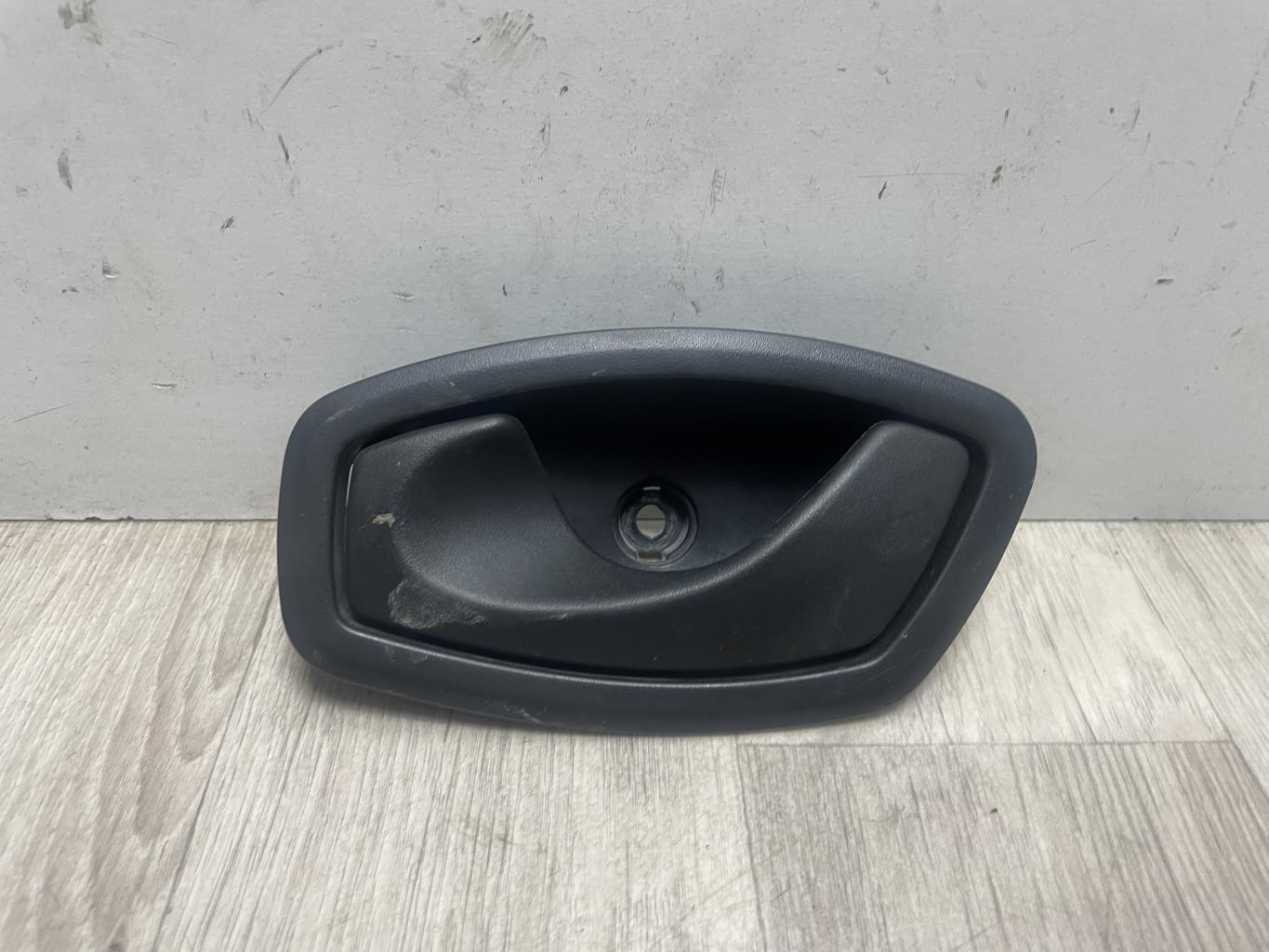 Maniglia interna posteriore sinistra RENAULT MEGANE 3 PHASE 1 BREAK Diésel - 1