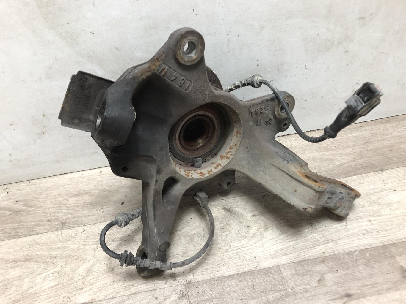 Fusee avant droit RENAULT MEGANE 3 PHASE 1 BREAK Diesel - 1