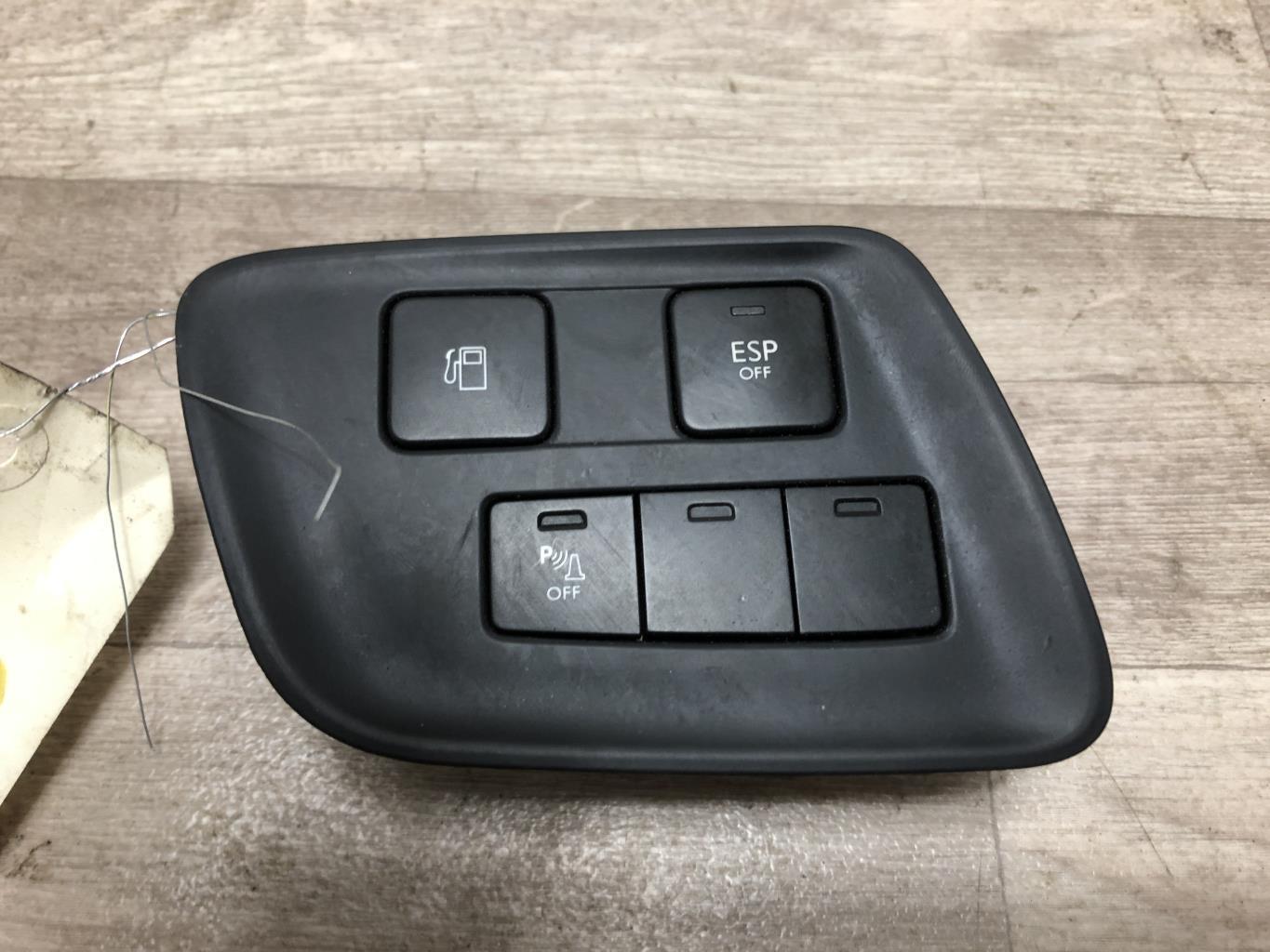 Bouton/Interrupteur CITROEN C4 2 PHASE 1 Diesel - 1