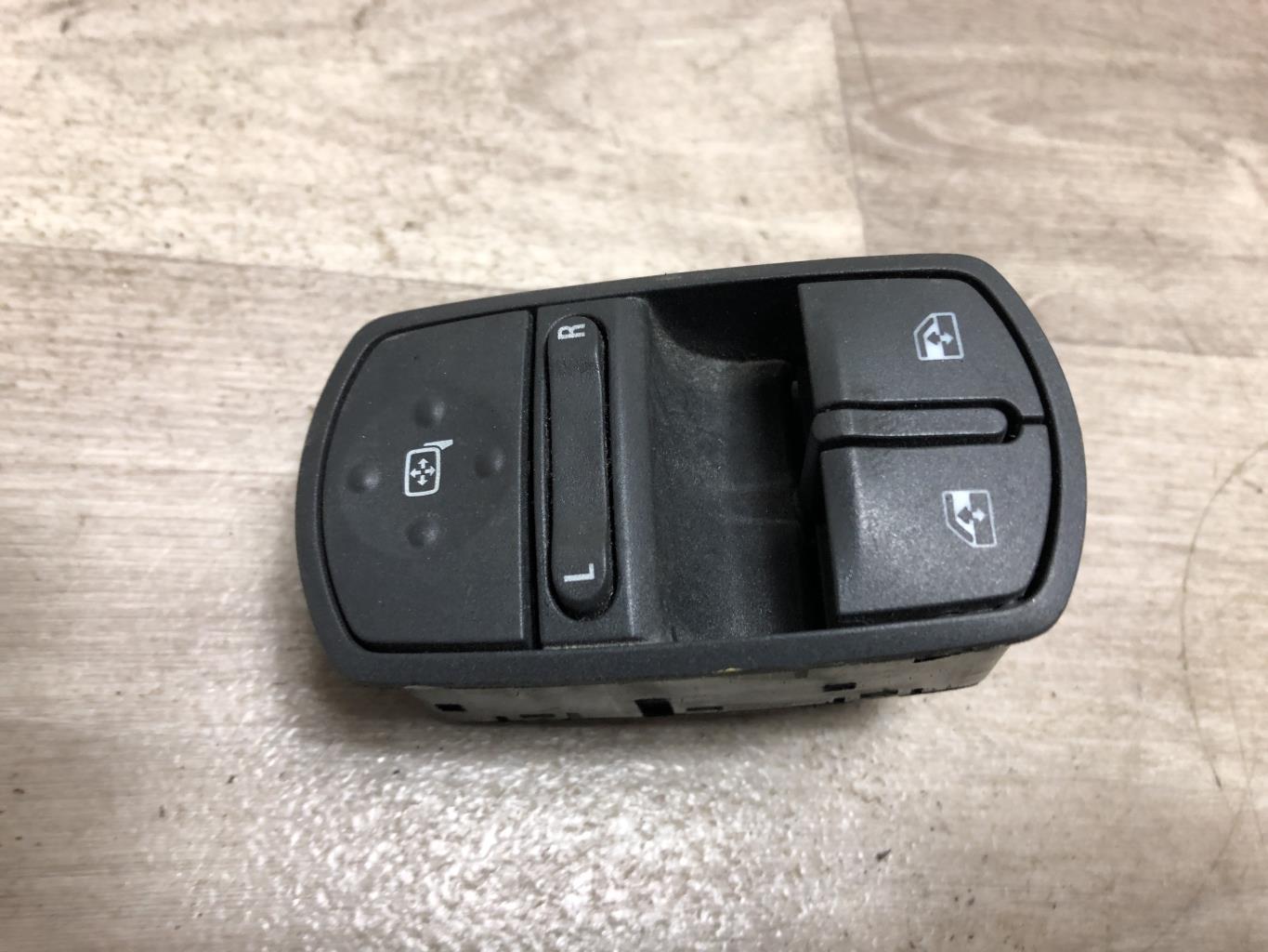 Interruttore lavacristalli anteriore sinistro OPEL CORSA D PHASE 1 Gasolina/GLP - 1
