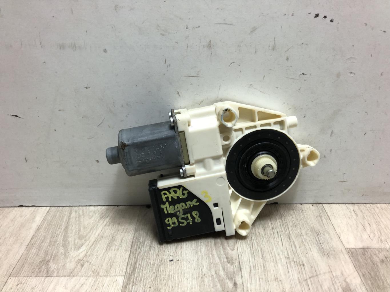 Motore alzacristalli posteriore sinistro RENAULT MEGANE 3 PHASE 1 BREAK Diésel - 1