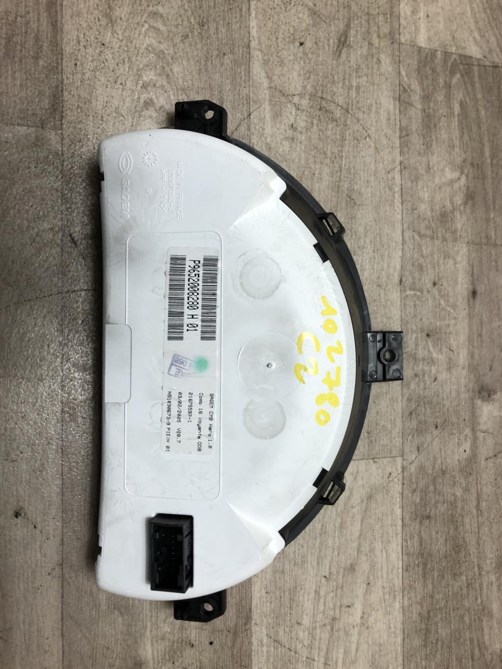 Compteur CITROEN C2 PHASE 1 Essence - 1
