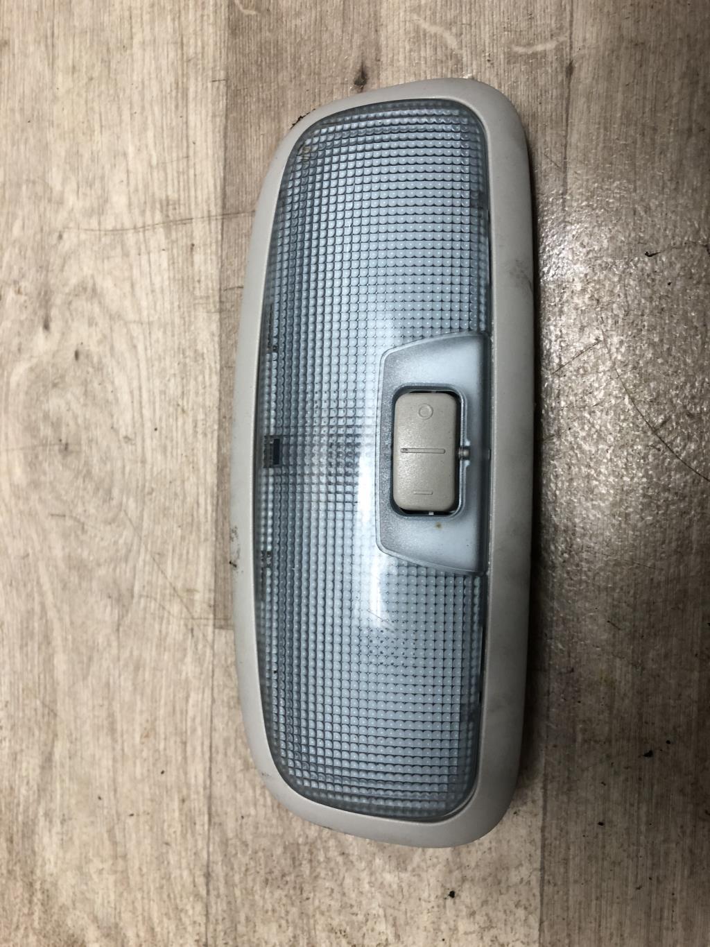 Eclairage de plafonnier FORD FIESTA 6 PHASE 1 Diesel - 1