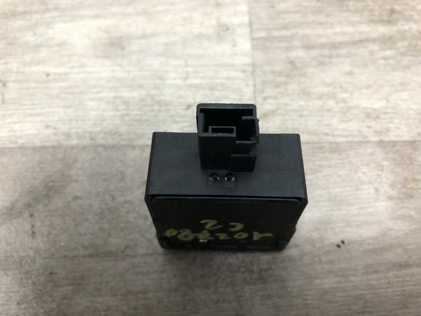 Commande de reglage hauteur de phare CITROEN C2 PHASE 1 Essence - 1