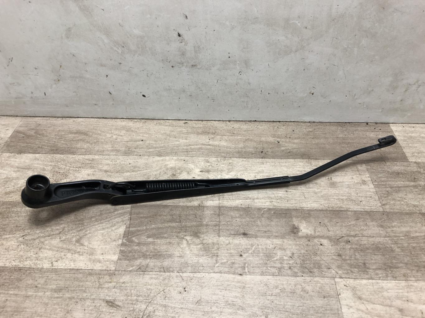 Braccio tergicristallo anteriore destro CHRYSLER 300C PHASE 1 BREAK Diésel - 1