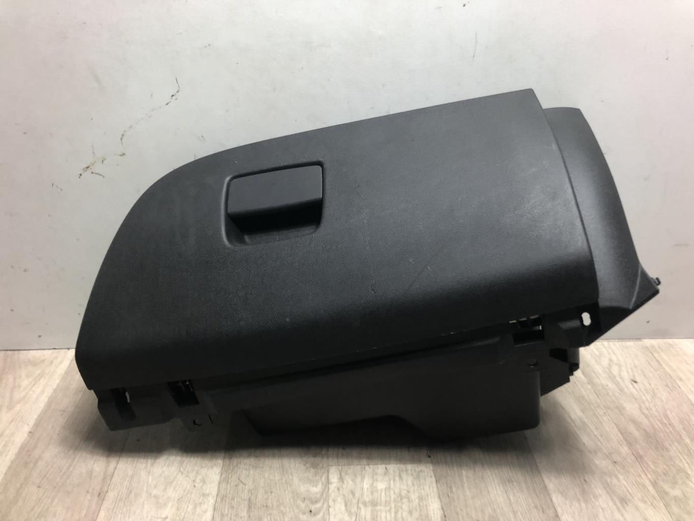 Boite a gants OPEL CORSA E Essence - 1