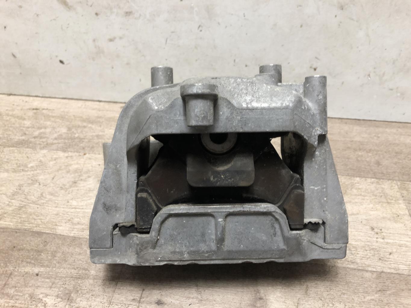 Supporto motore destro AUDI A3 2 SPORTBACK PHASE 2 Diésel - 1