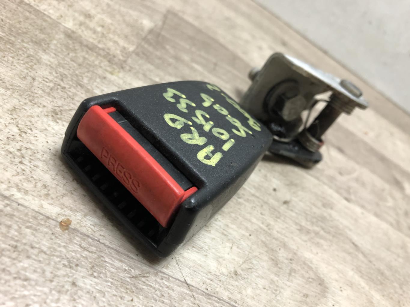 Aggancio cintura sicurezza posteriore destro SAAB 900 2 Gasolina - 1