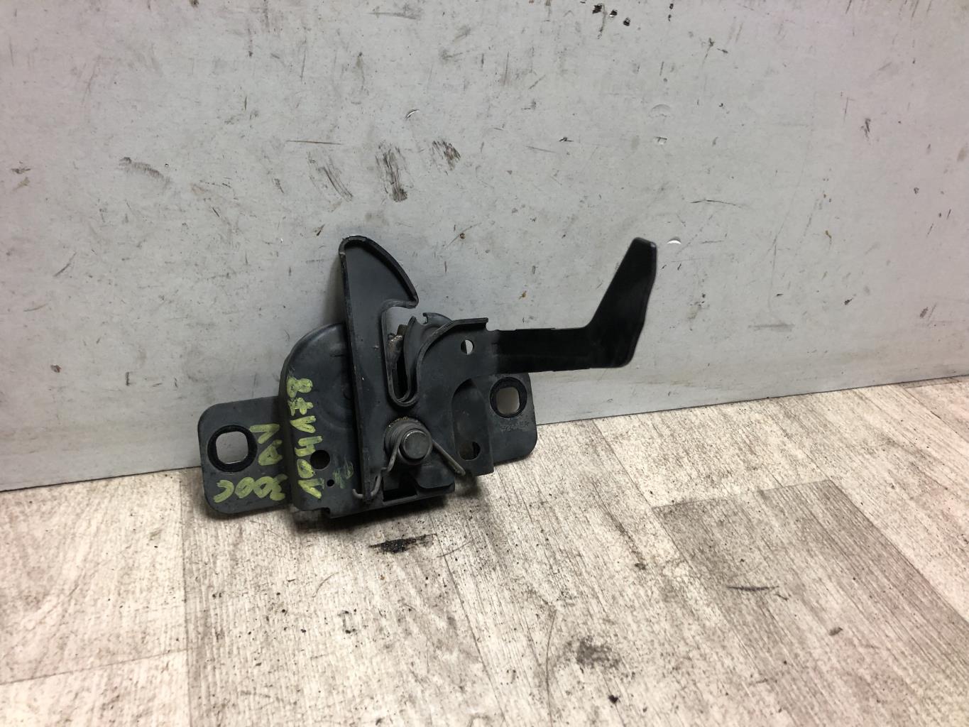 Serrure de capot CHRYSLER 300C PHASE 1 BREAK Diesel - 1