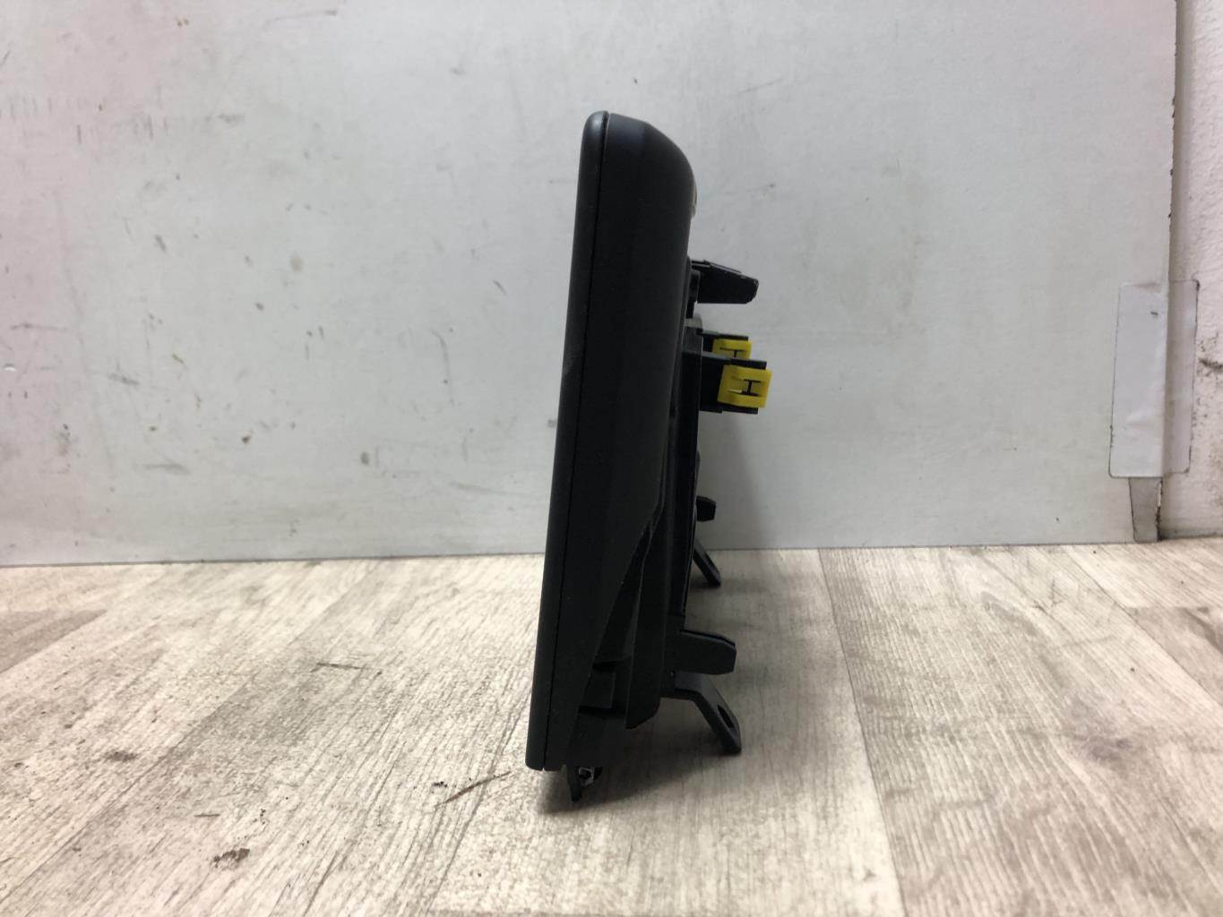 Ecran GPS RENAULT CLIO 5 PHASE 1 Essence/Hybride - 1