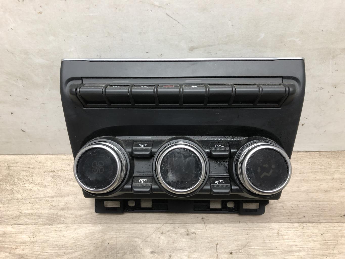 Commande chauffage RENAULT CLIO 5 PHASE 1 Essence/Hybride - 1